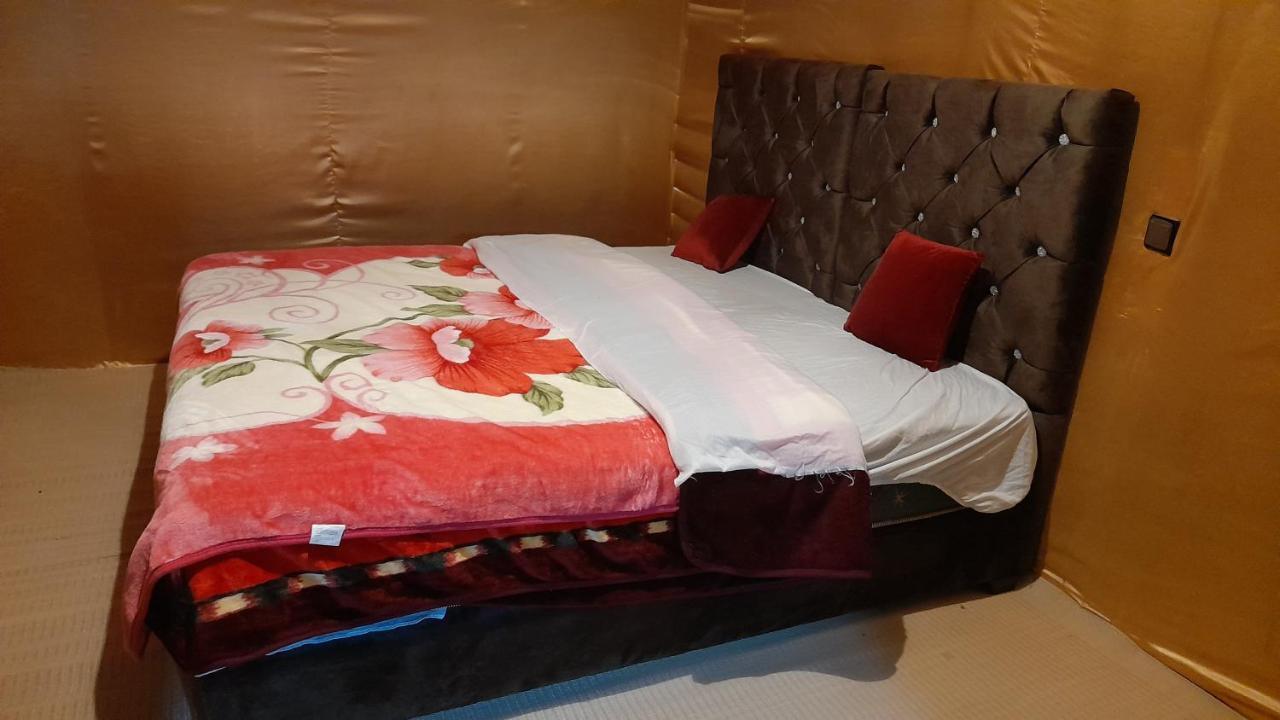 Luxury Trek Desert Camp Merzouga Eksteriør billede