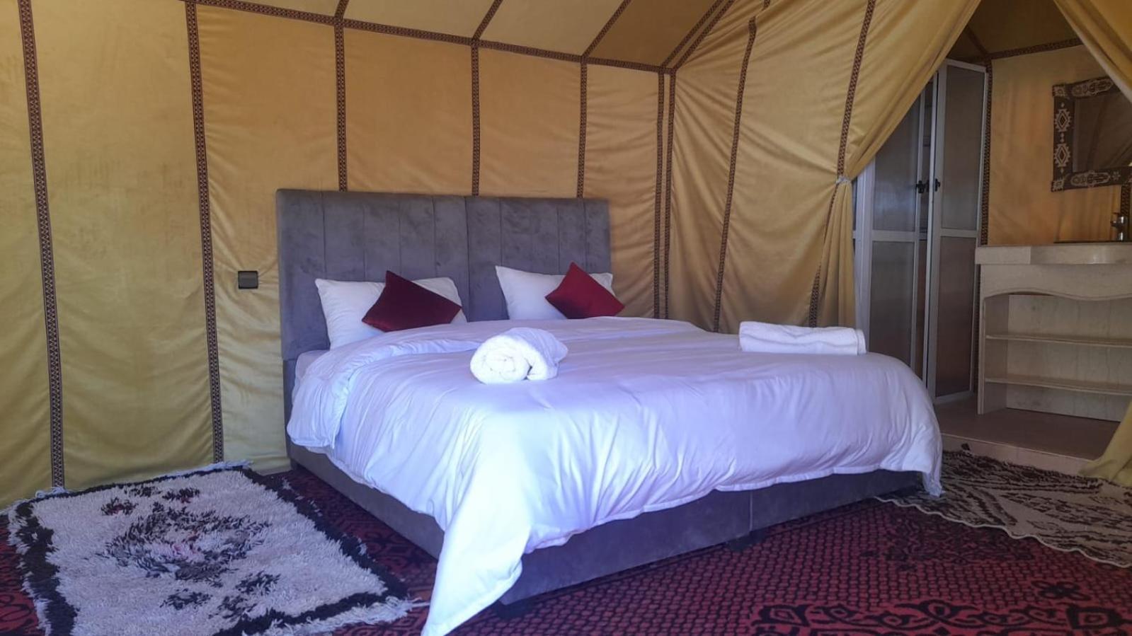 Luxury Trek Desert Camp Merzouga Eksteriør billede